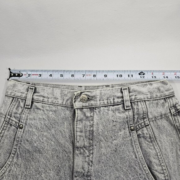 Vintage Lee High Rise Mom Jeans Women's Size 28x29" Light Gray Stone Wash - Picture 9 of 11